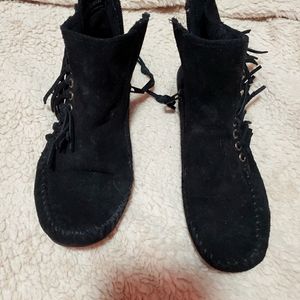 Minnetonka Booties